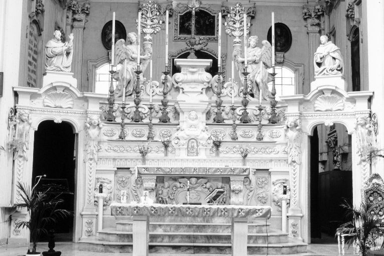 altare maggiore di Manieri Mauro (sec. XVIII)
