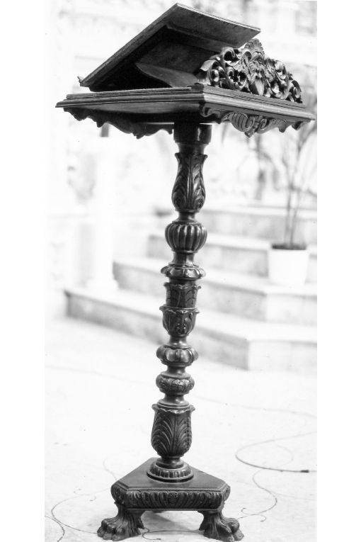 leggio - produzione salentina (primo quarto sec. XX)