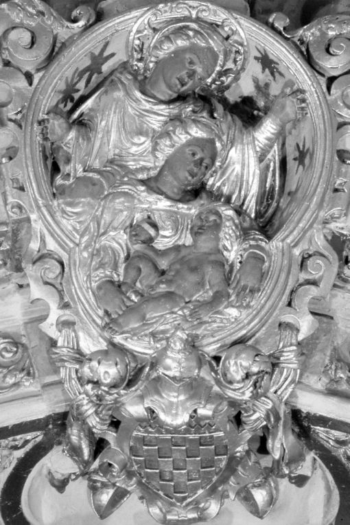 Madonna con Bambino e sant'Anna (medaglione) di Zimbalo Francesco Antonio (attribuito) (sec. XVII)