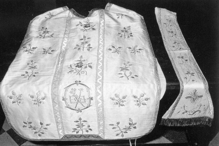 paramento liturgico - manifattura salentina (seconda metà sec. XX)