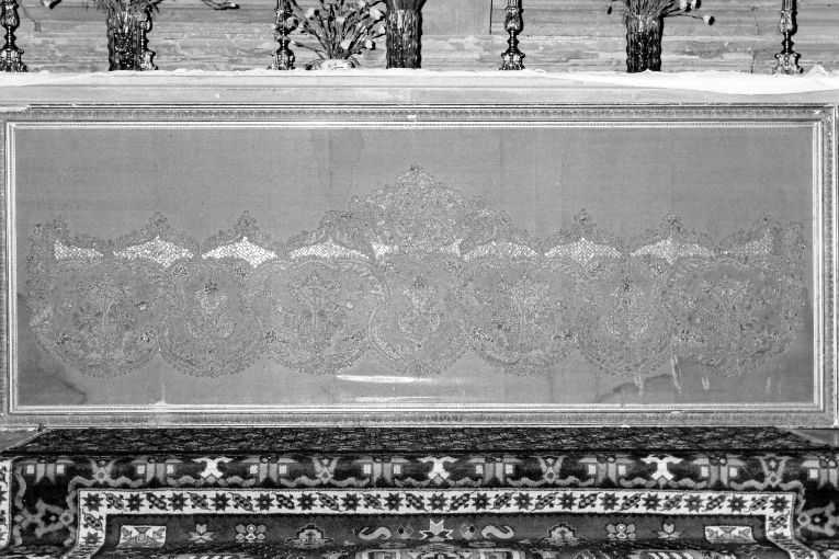 paliotto - manifattura salentina (seconda metà sec. XIX)