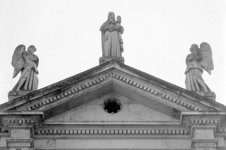 Madonna con Bambino tra due angeli (gruppo scultoreo) - ambito salentino (fine sec. XVI)