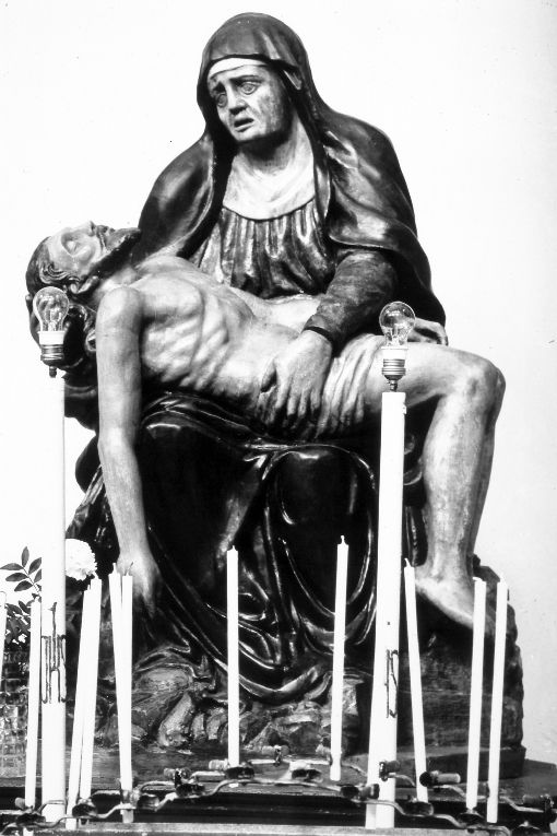 Pietà (gruppo scultoreo) - ambito salentino (sec. XVI)