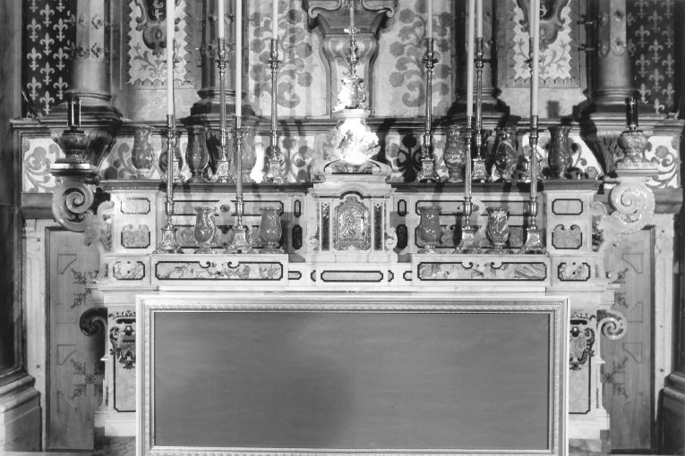 altare maggiore - ambito napoletano (seconda metà sec. XVIII)
