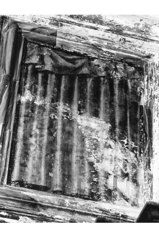 finta finestra con drappo (dipinto) - ambito salentino (seconda metà sec. XVIII)