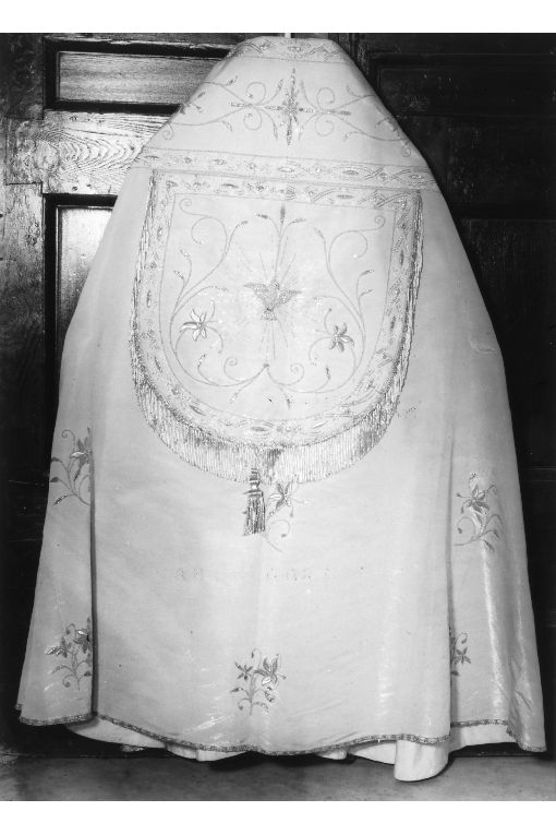 piviale - manifattura italiana (sec. XX)