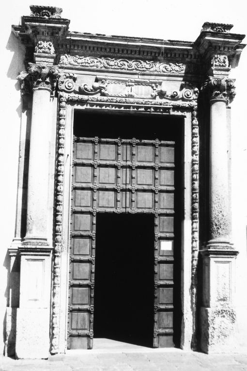 portale, elemento d'insieme - ambito salentino (sec. XVII)