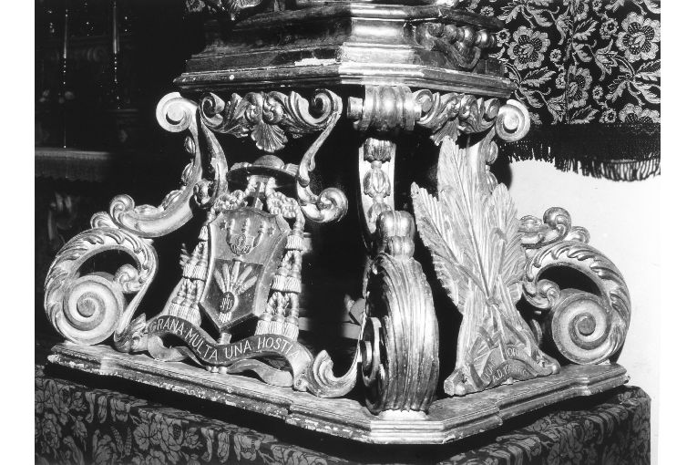 base, opera isolata di Orlando Joannes (sec. XX)