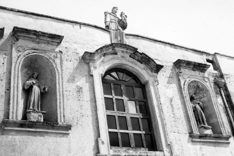 Sant'Antonio da Padova con il bambino (statua) - ambito Italia meridionale (sec. XVIII)