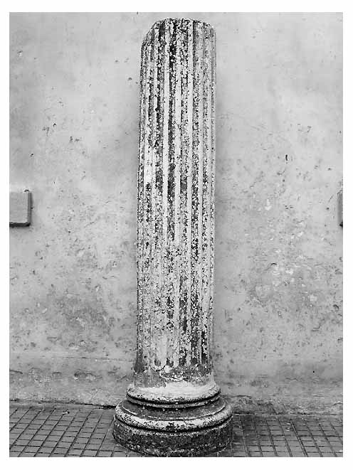 colonna, frammento - ambito Italia meridionale (secc. XII/ XVIII)