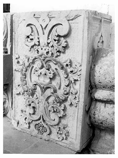 altare, frammento - ambito salentino (prima metà sec. XVIII)