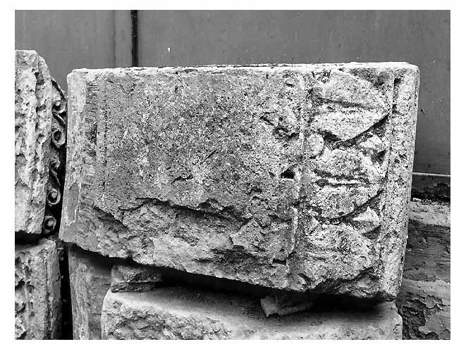 altare, frammento - ambito salentino (prima metà sec. XVIII)