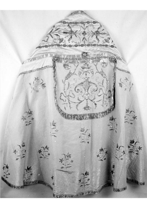 piviale - manifattura Italia meridionale (sec. XVIII)