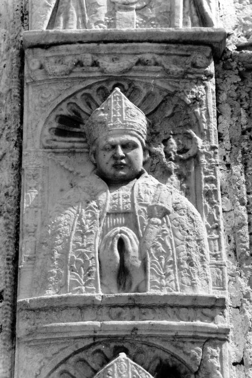 vescovo di Lecce Martelli Ugolino (rilievo) di Ferrando Niccolò (sec. XVI)