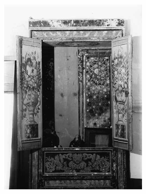 armadio - ambito pugliese (sec. XVIII)