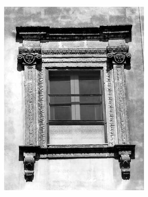 mostra di finestra, serie - ambito pugliese (sec. XVI)