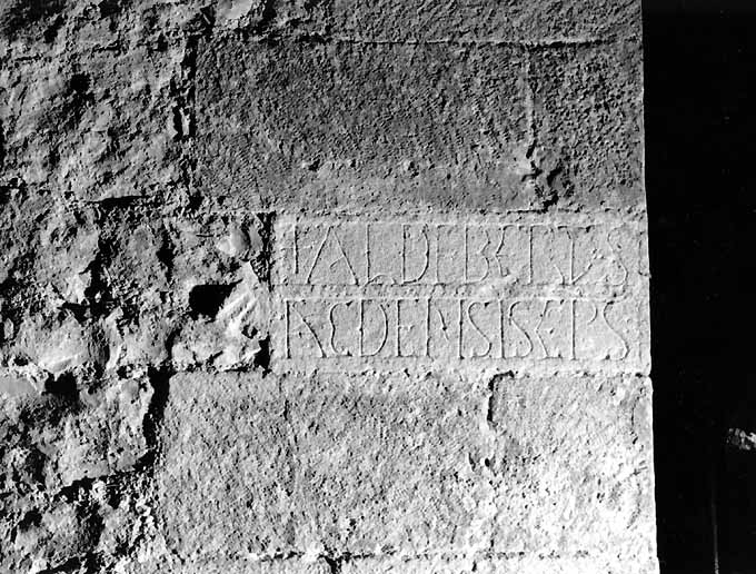 lapide - produzione pugliese (secc. XI/ XII)