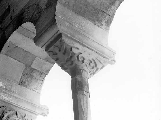 capitello - a gruccia - ambito pugliese (fine/inizio secc. XII/ XIII)