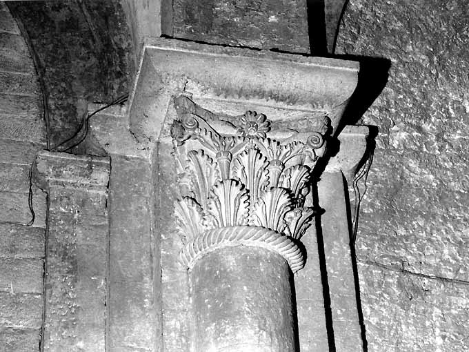 semicapitello - ambito pugliese (primo quarto sec. XII)