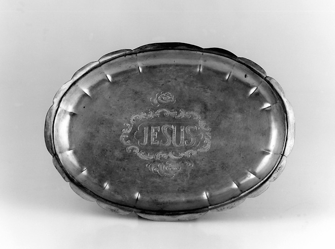 vassoio - manifattura Italia meridionale (prima metà sec. XX)