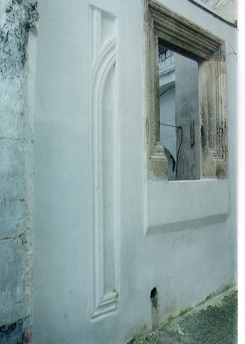 portale, frammento - ambito salentino (primo quarto sec. XVII)