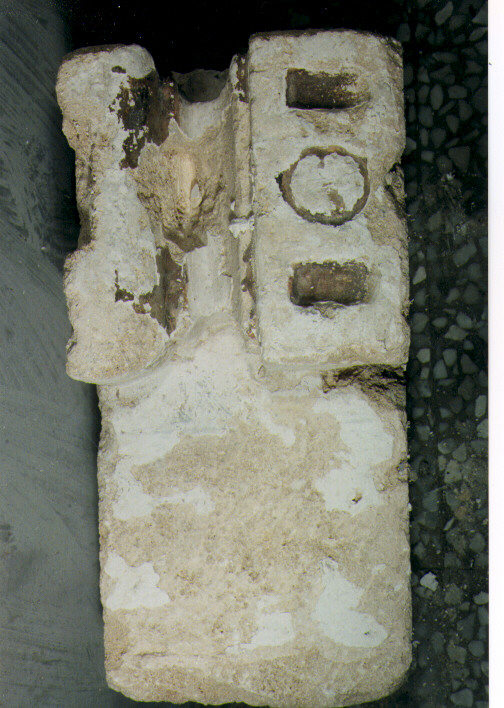 scultura, frammento - ambito salentino (sec. XIX)