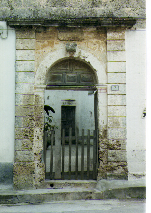 portale - ambito salentino (prima metà sec. XIX)