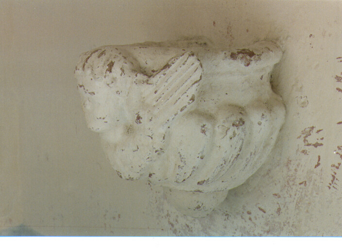 acquasantiera da parete - ambito salentino (fine/inizio secc. XIX/ XX)