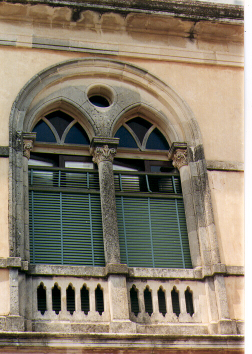 loggia - ambito salentino (secondo quarto sec. XX)