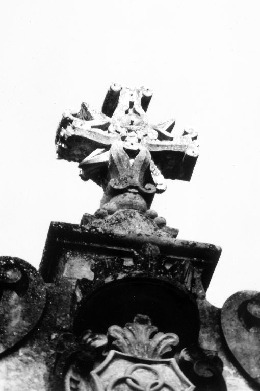 croce raggiata (scultura) - ambito salentino (sec. XVIII)
