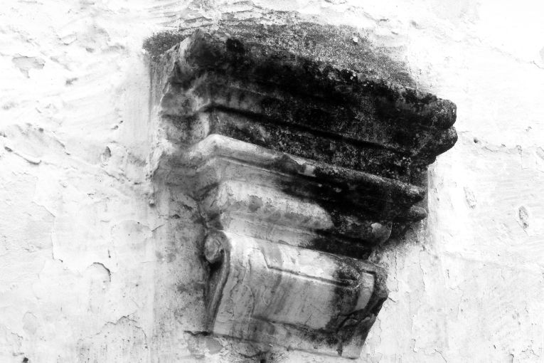 mensola, serie - ambito salentino (fine/inizio secc. XVIII/ XIX)