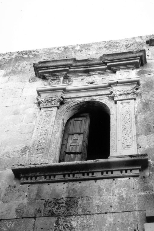 mostra di finestra - ambito salentino (fine/inizio secc. XVI/ XVII)