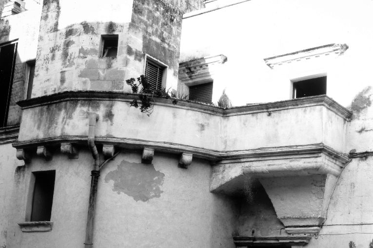 balcone - ambito salentino (sec. XVIII)