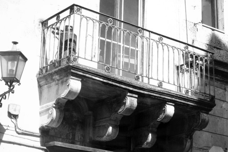 mensola architettonica, serie - ambito salentino (primo quarto sec. XIX)