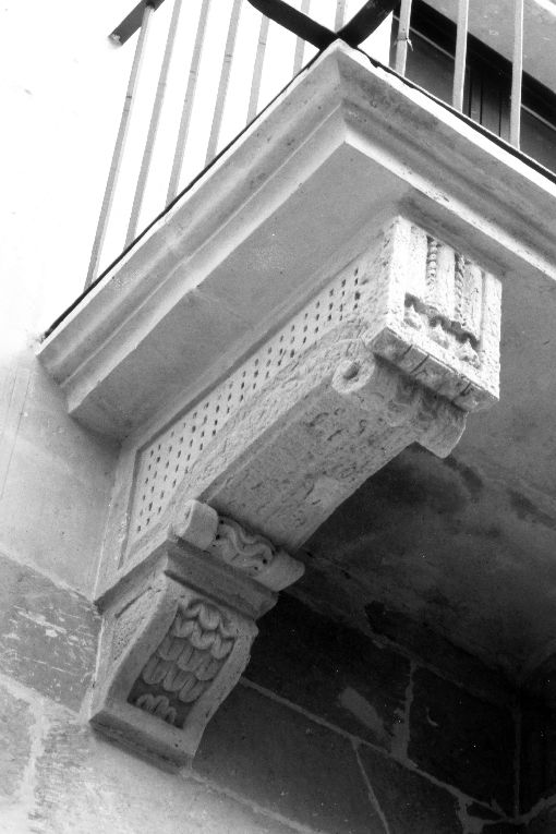 mensola architettonica, serie - ambito salentino (prima metà sec. XIX)