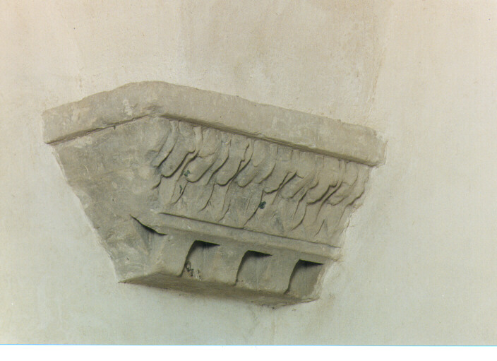 cornice, frammento - ambito salentino (secc. XVII/ XVIII)