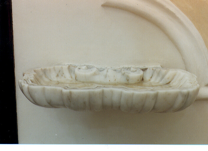 acquasantiera da parete - ambito Italia meridionale (ultimo quarto sec. XVIII)