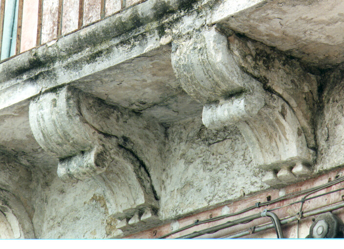 mensolone, serie - ambito salentino (prima metà sec. XIX)