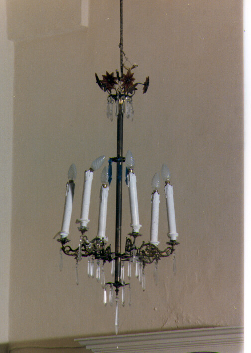 lampadario - produzione Italia meridionale (ultimo quarto sec. XIX)