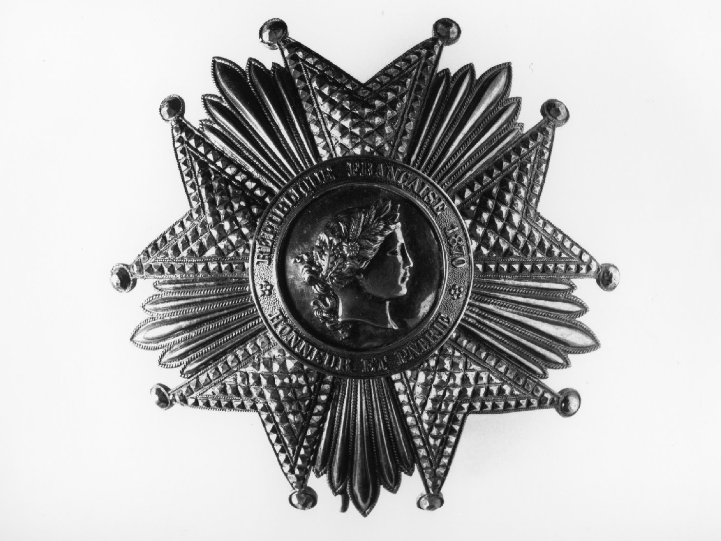 placca, elemento d'insieme di Maison Arthus-Bertrand (sec. XIX)