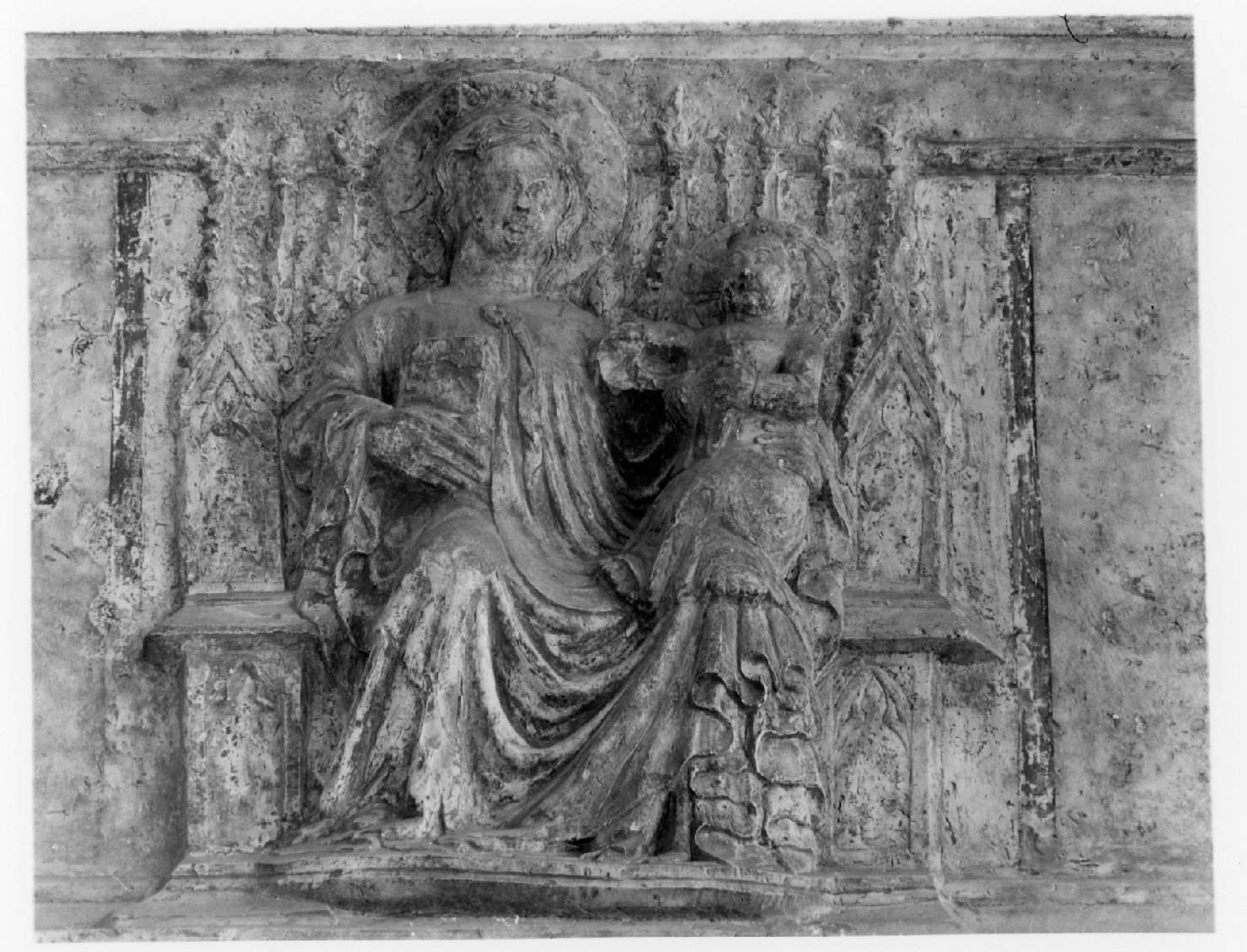 Madonna con Bambino in trono (rilievo) - ambito veneziano (sec. XIV)