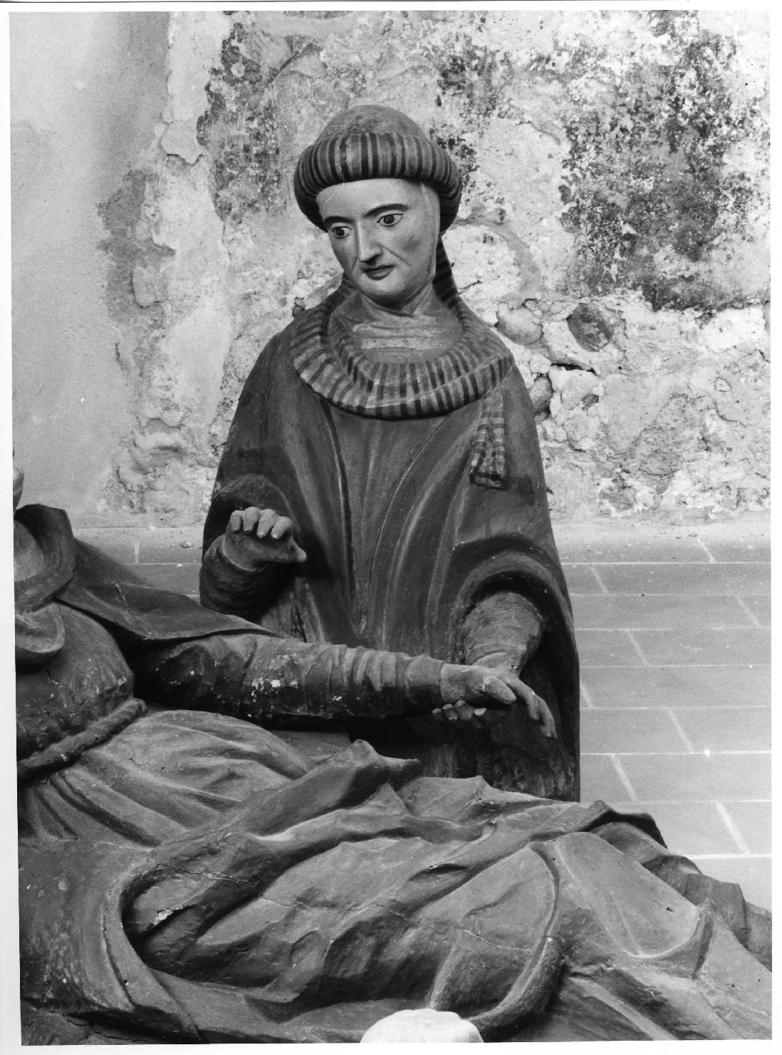 figura femminile inginocchiata (scultura, elemento d'insieme) - bottega Italia nord-orientale (sec. XVI)