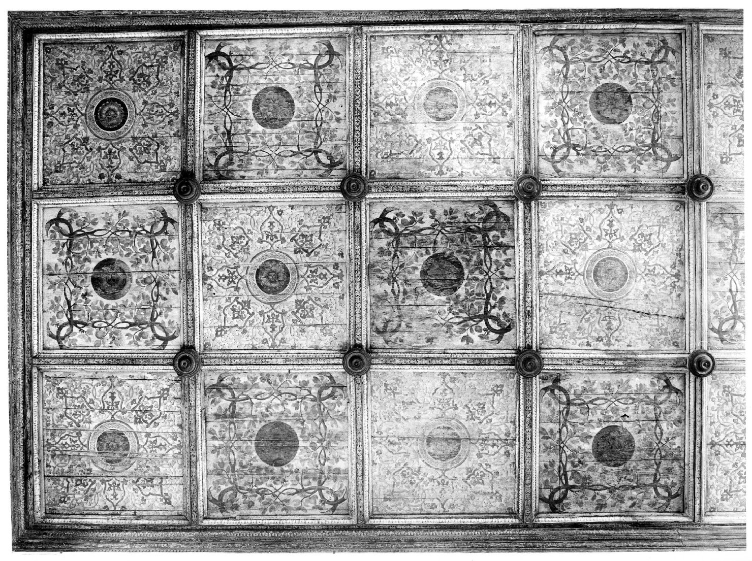 motivi decorativi a cassettoni con rosette (soffitto a cassettoni) - ambito veneto (sec. XVI)