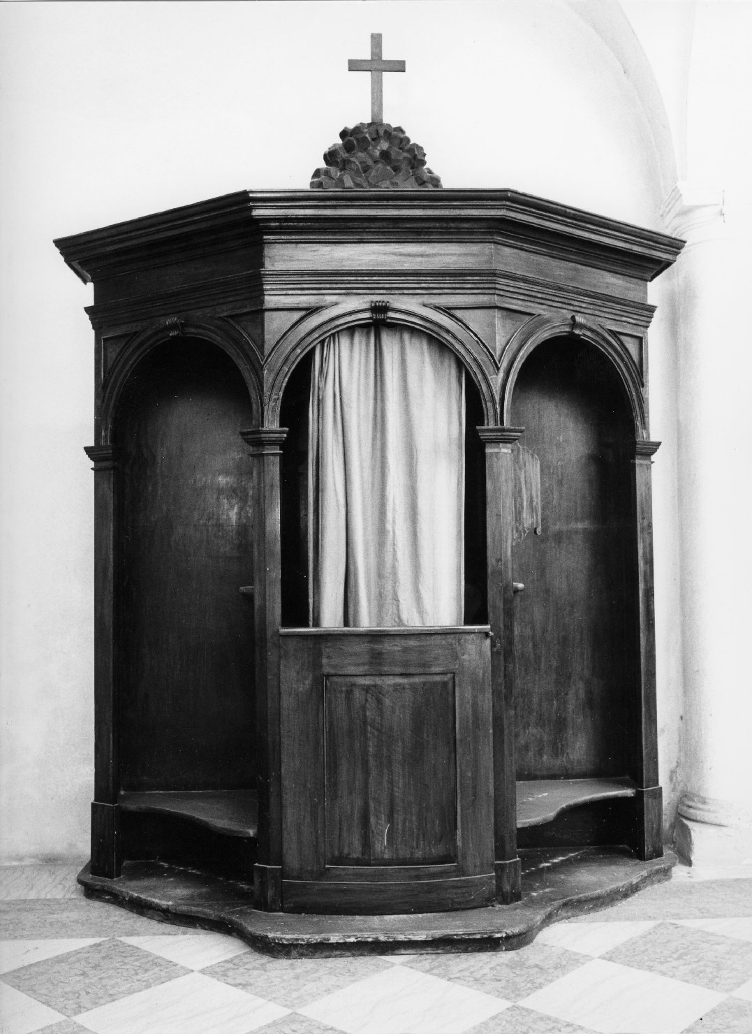 confessionale - manifattura veneta (seconda metà sec. XIX)