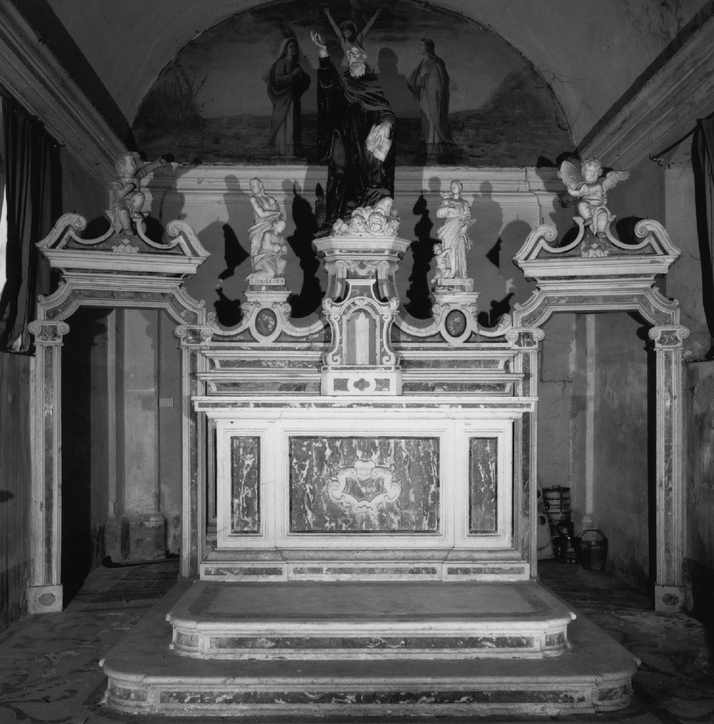 altare maggiore, insieme di Ceolla Giacomo (sec. XVIII)