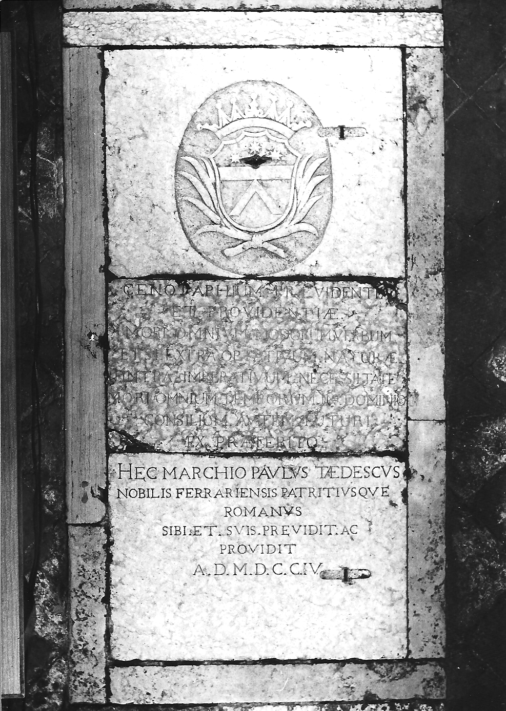 lapide tombale, opera isolata - bottega ferrarese (sec. XVIII)