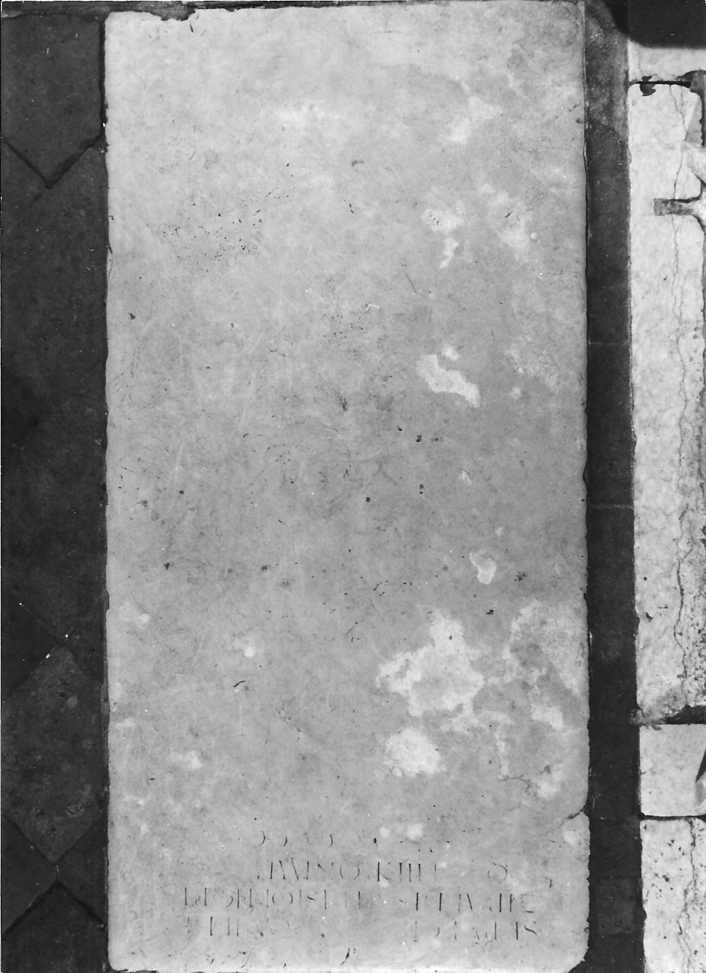 lapide, opera isolata - bottega ferrarese (sec. XVIII)