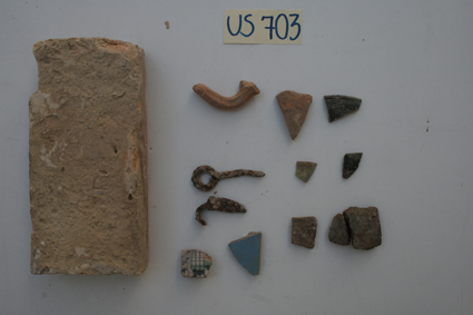 materiale proveniente da Unità Stratigrafica (ceramica, materiale di rivestimento, metallo) (limiti cronologici non precisabili)