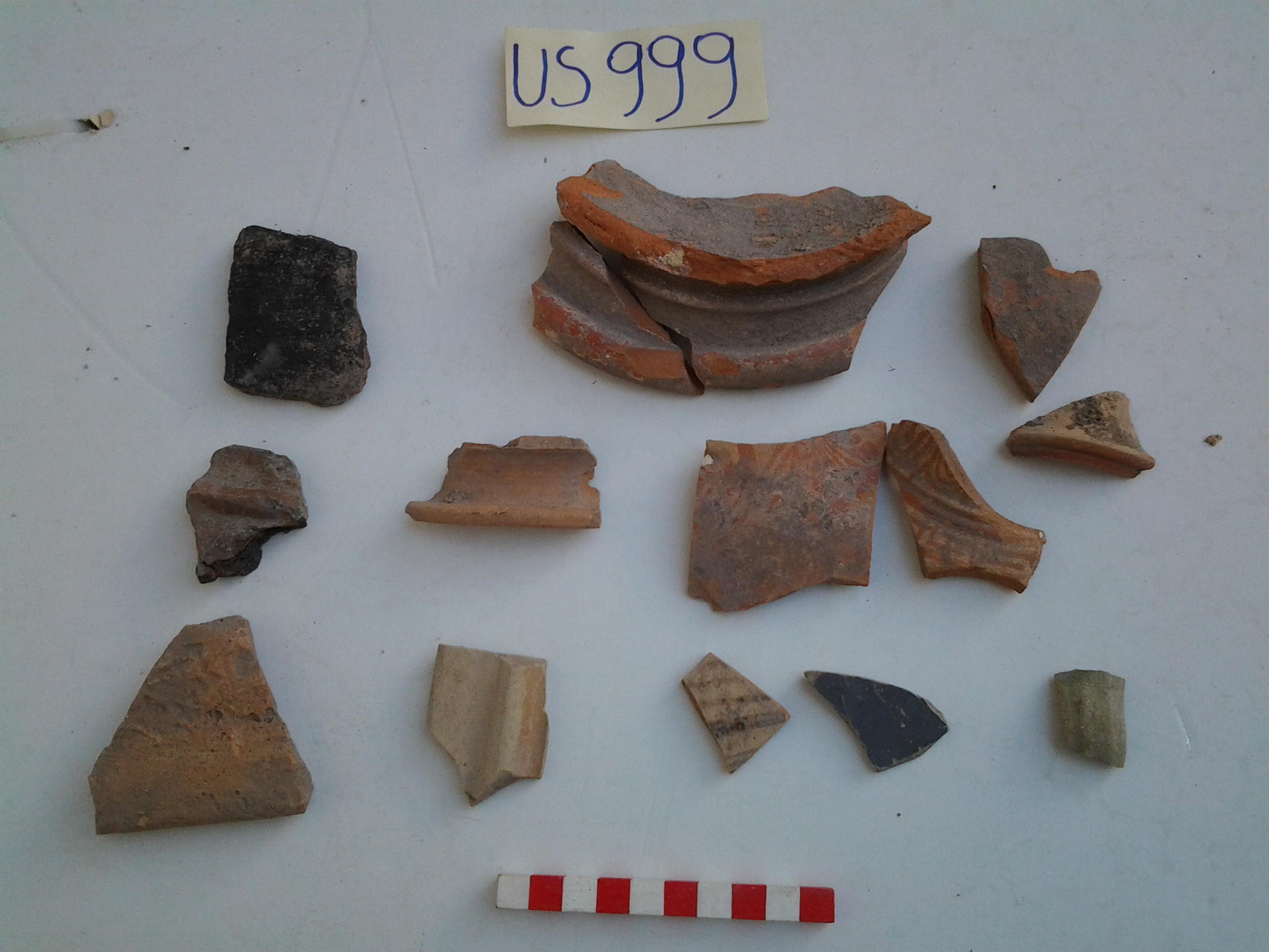 materiale proveniente da Unità Stratigrafica (ceramica, materiale di rivestimento) (limiti cronologici non precisabili)