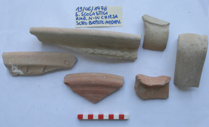 materiale conservato in deposito (ceramica, materiale lapideo) (limiti cronologici non precisabili) <br>Condizioni d'uso: <a class='link-esterno' href='https://docs.italia.it/italia/icdp/icdp-pnd-circolazione-riuso-docs/it/v1.0-giugno-2022/testo-etichetta-BCS.html' target='_bcs'>Beni Culturali Standard (BCS)</a>